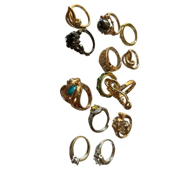 Gold Rings assortment - Picture 5 of 16